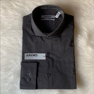 NWT! DKNY Men Dress Shirt. SZ 15 1/2 32/33